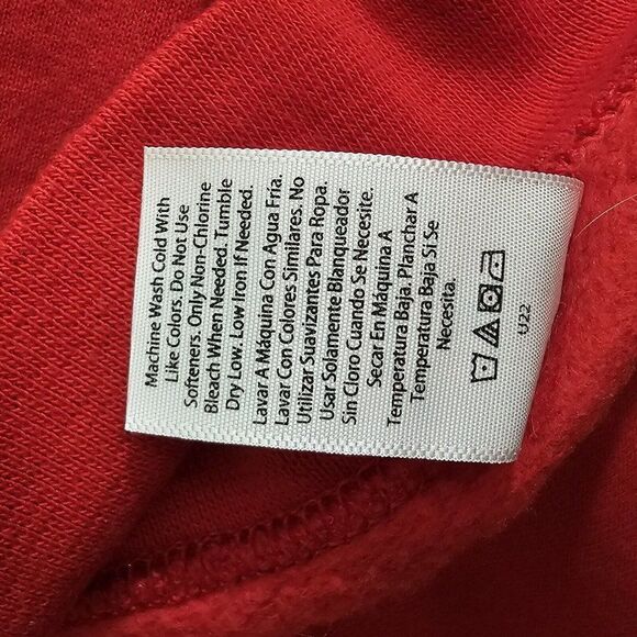 Christmas Sweatshirt Eureka Ohara Mens Size Medium Red Crewneck Ru Paul Drag - Picture 6 of 7